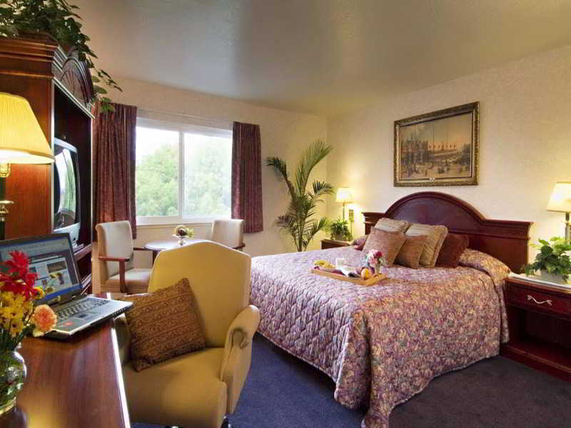 Cherry Orchard Inn Сънивейл Екстериор снимка
